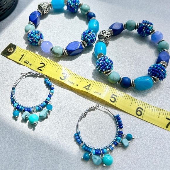 CHICO'S THREE (3) PIECE SET -turquoise colore bracelets and earrings - Picture 2 of 4